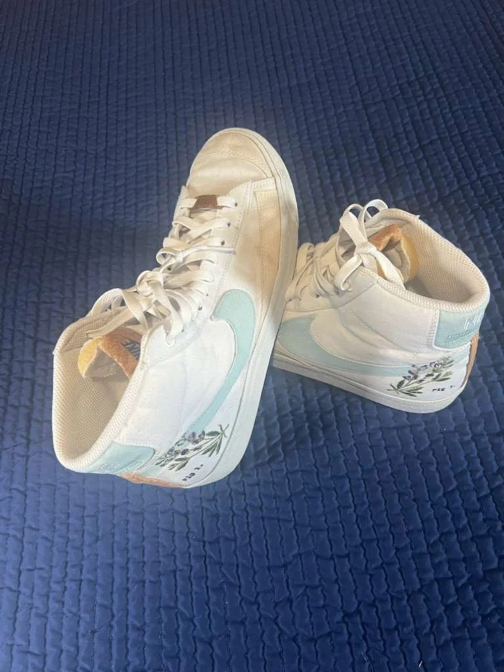 Nike High-Top Sneakers size 9 woman